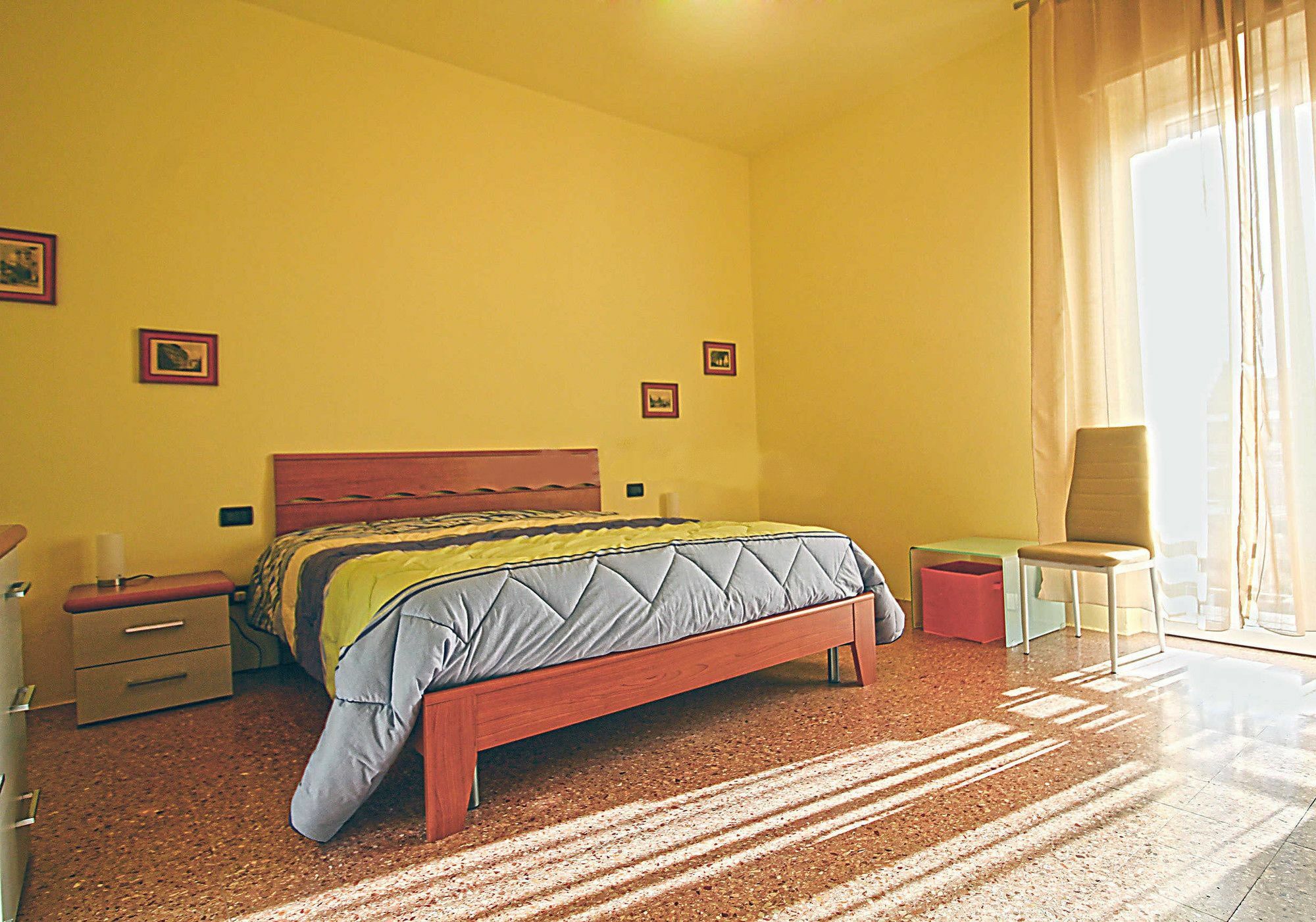 Appartamento Del Sole Desenzano del Garda Exteriör bild